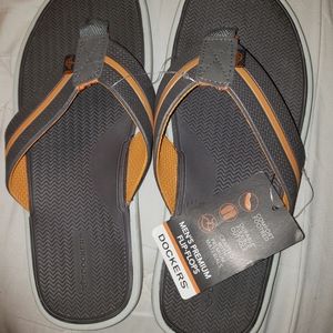 Dockers Men's Slippers Size 8-9 (M)